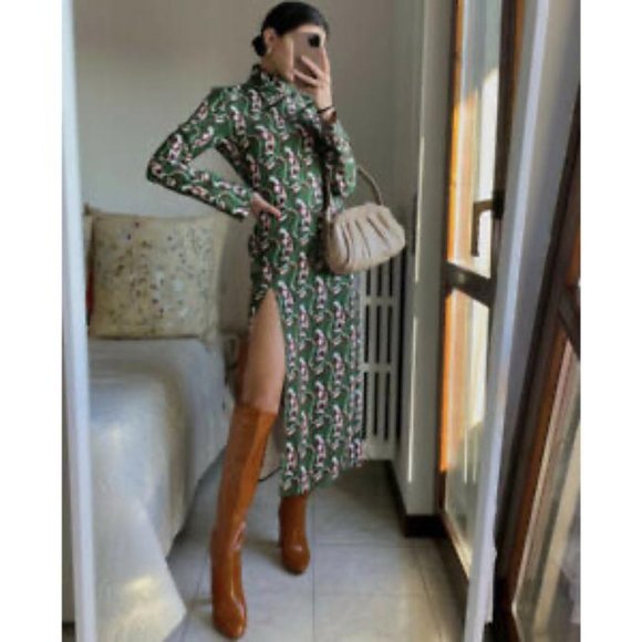 Zara Dresses & Skirts - NEW NWOT Zara Large Green Printed Mock Neck Flare Long Sleeve Slit Midi Dress